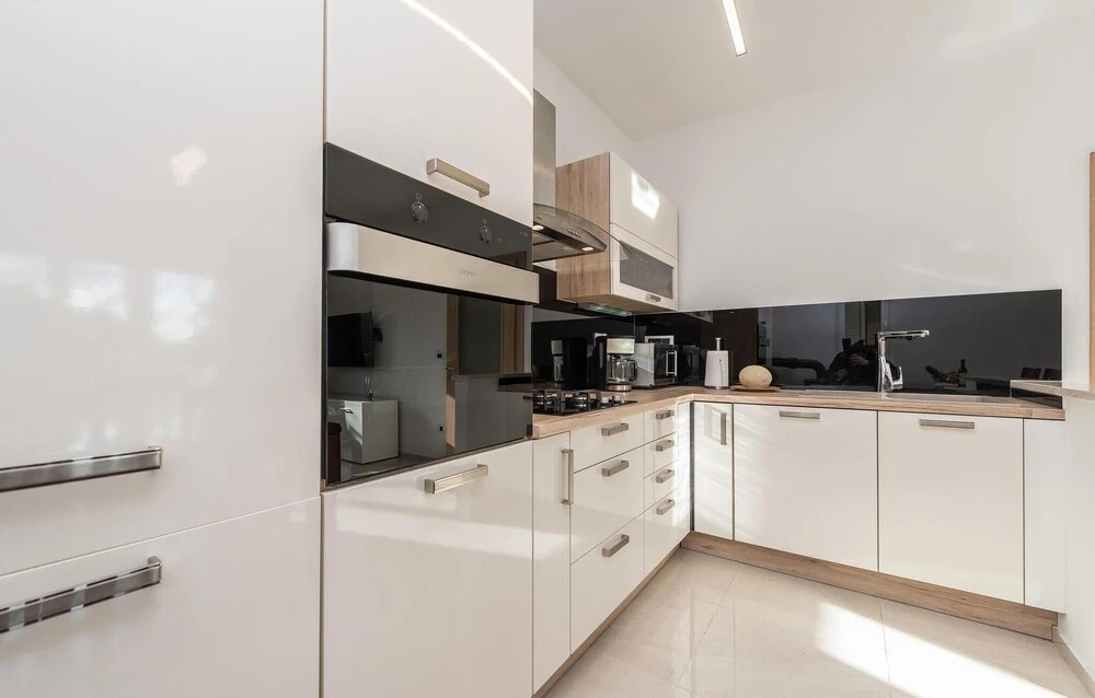 Amazing Home In Vrsi With Wifi