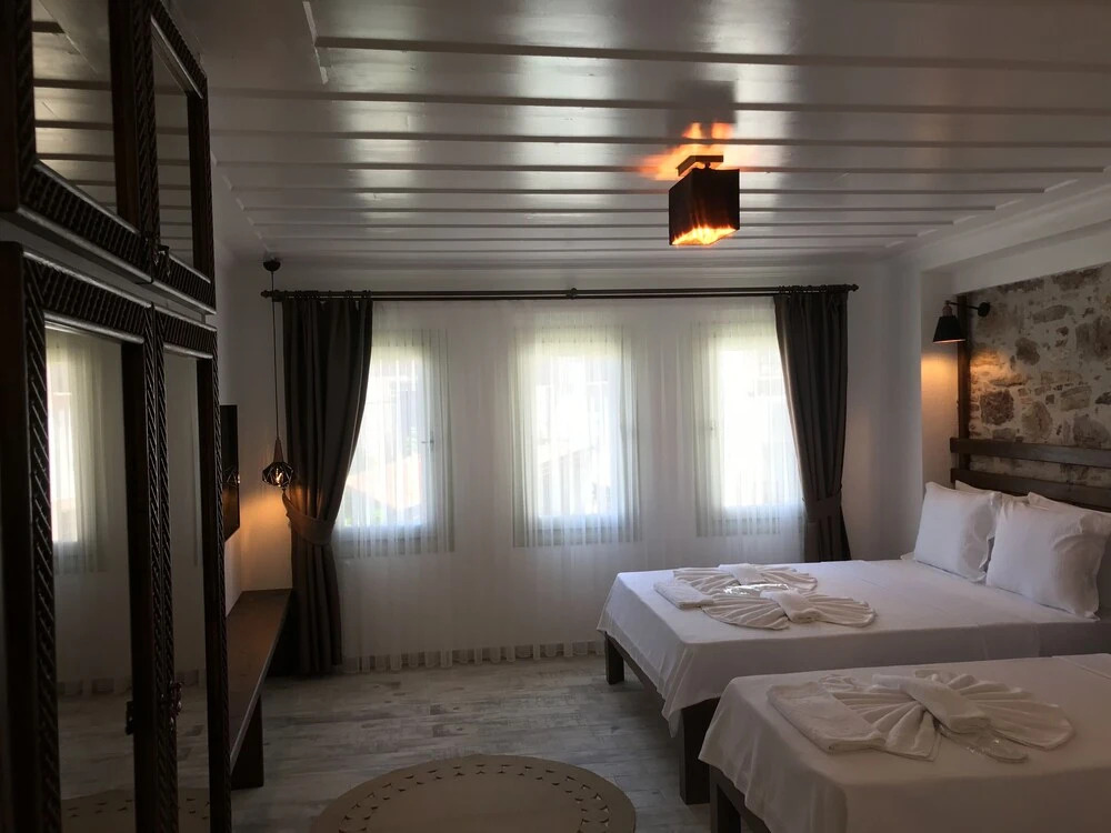 Cunda Tas Otel By Taze