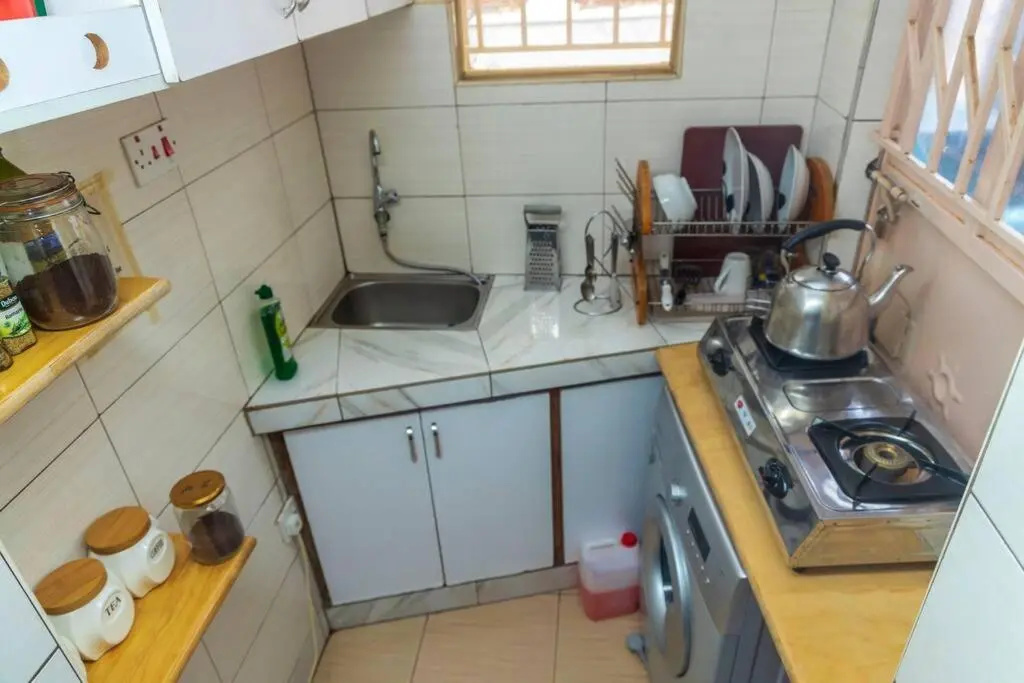 Maison, 15 min walk to acacia with Free Wi-Fi