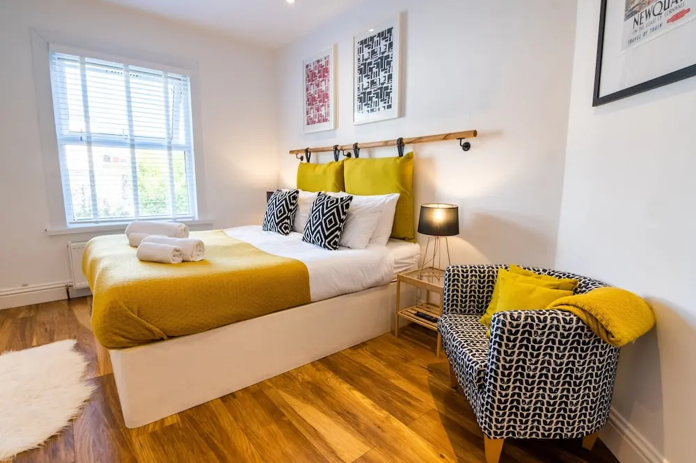 Plymouth Boutique Apartment