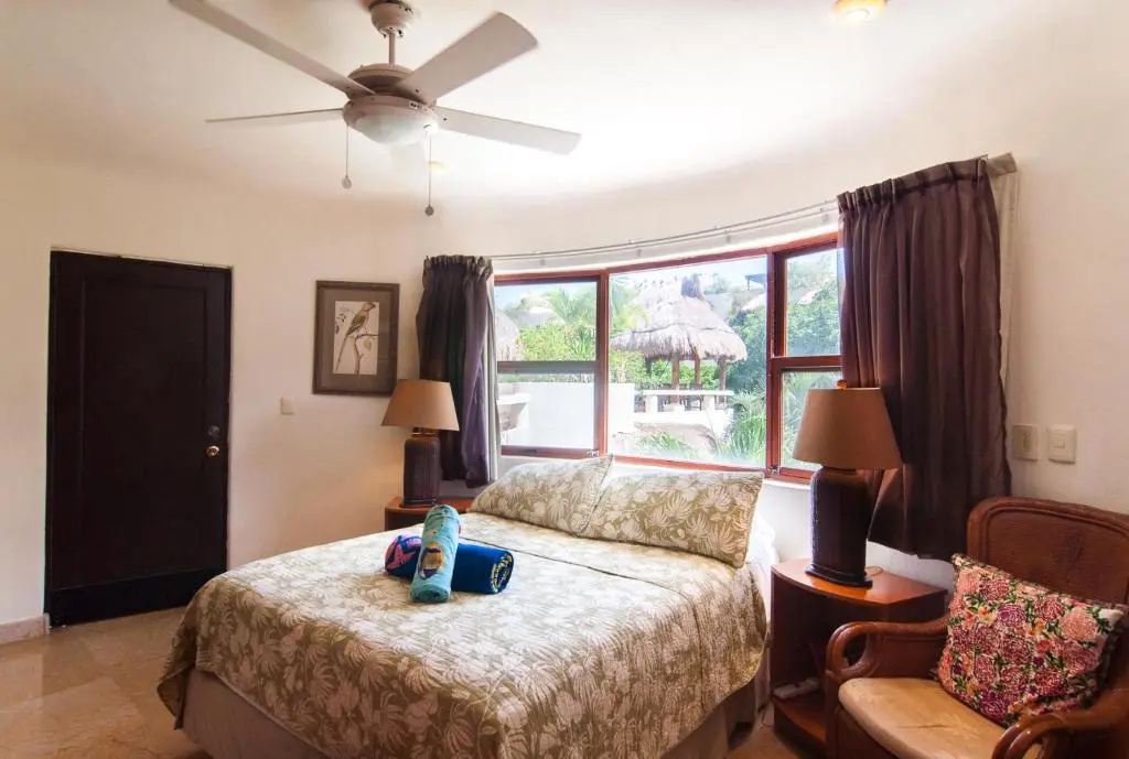 3 Bedroom Suite in DT Playa del Carmen with Pool!