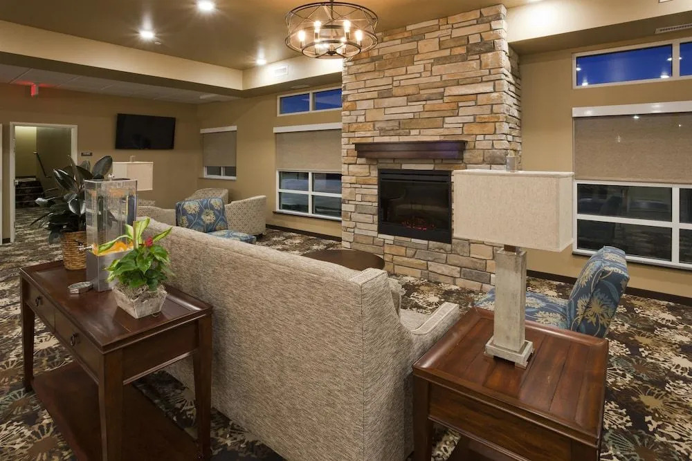 GrandStay Hotel & Suites Valley City