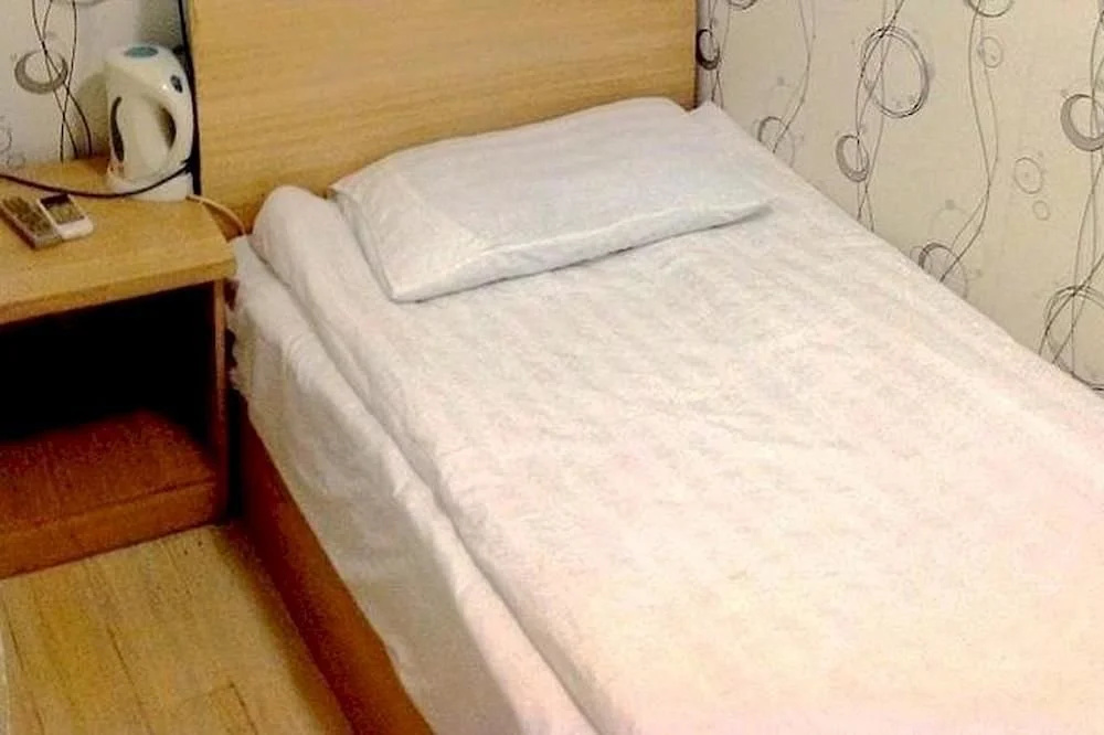 Huizhongyi Business Hotel