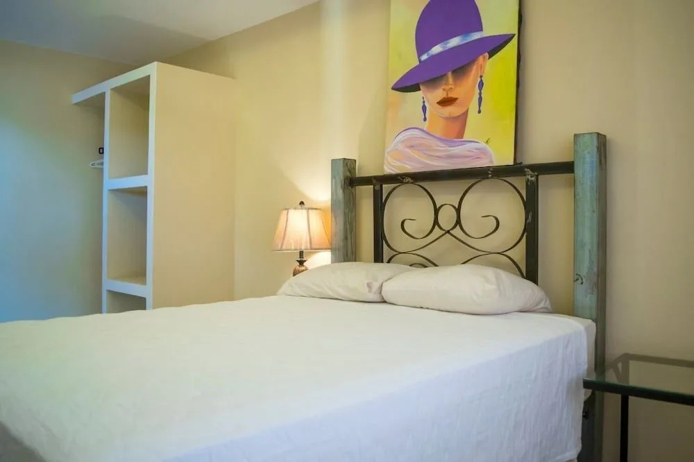 Black Pearl Inn