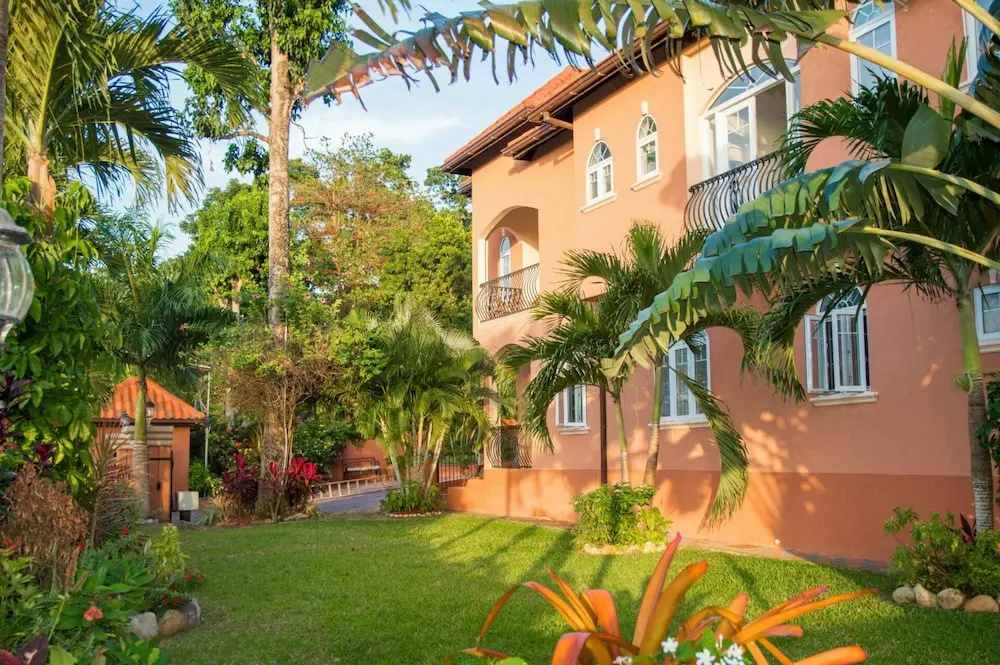 3 bdrm Town House at Runaway Bay