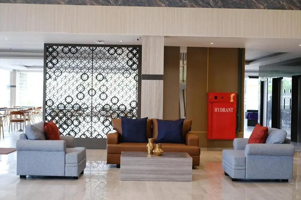 LYNN Hotel Tuban