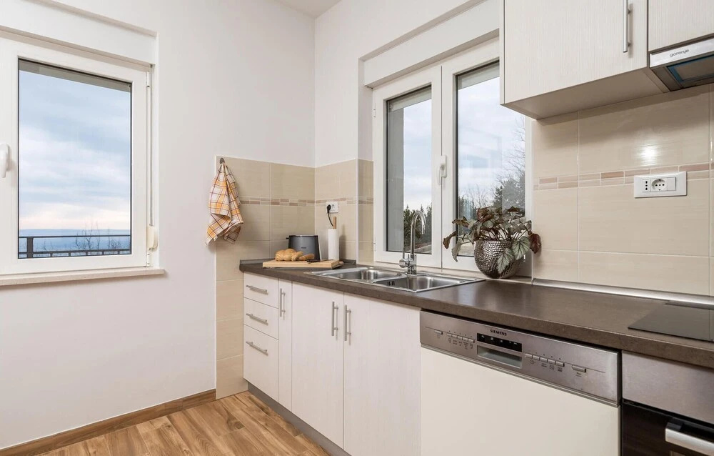 Awesome Apartment in Bregi With Wifi and 3 Bedrooms