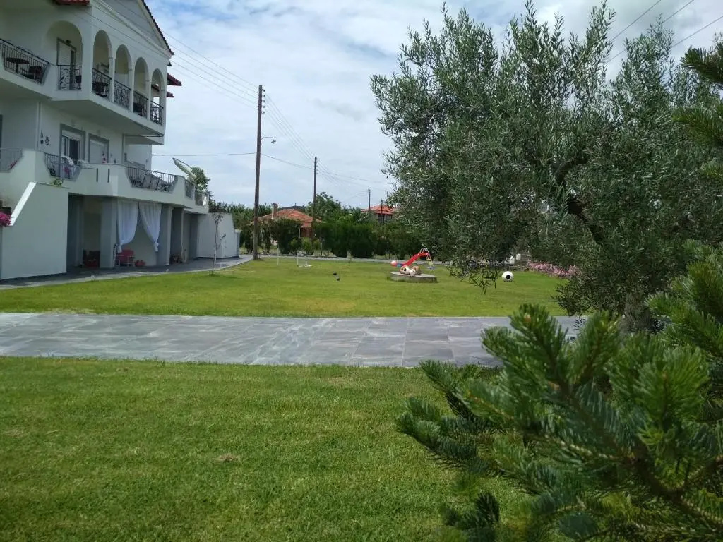 Zephyros Family Apartments 1