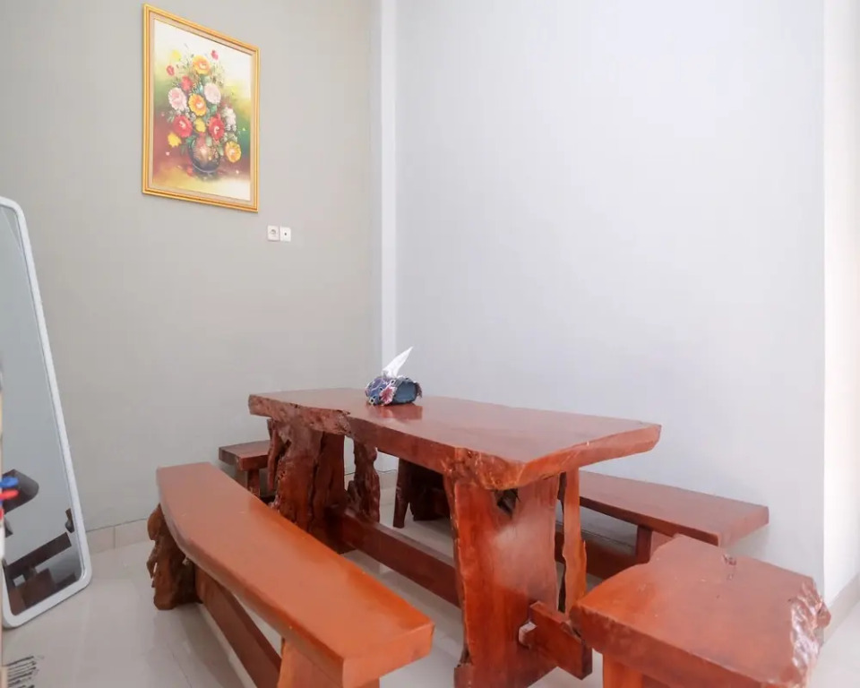 DR Living Syariah Solo RedPartner