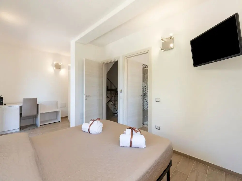 Apartment With Exclusive Swimming Pool