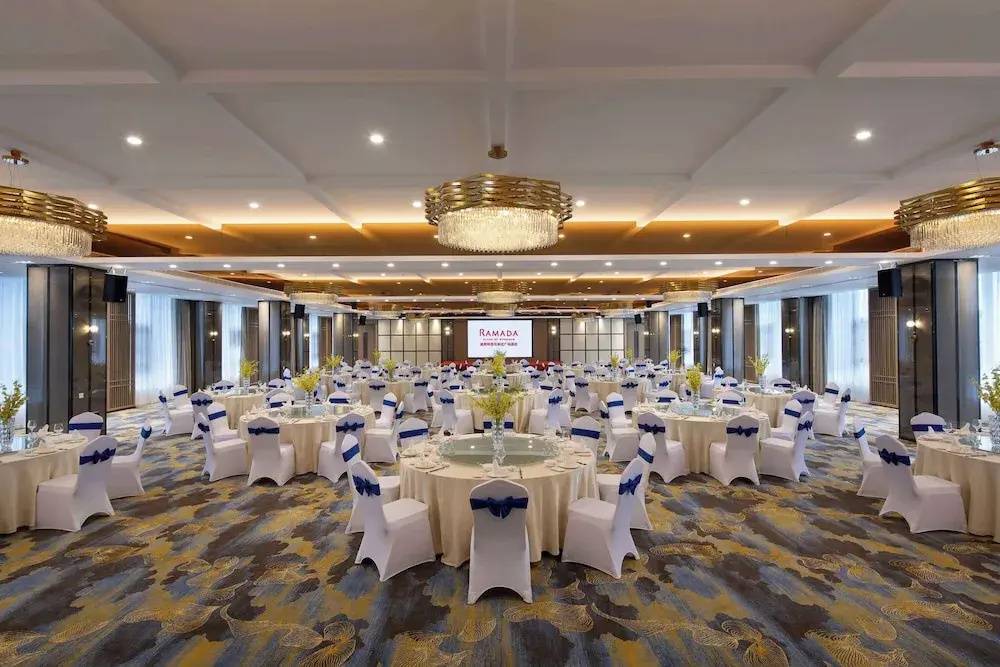 Ramada Plaza Wyndham Wenzhou Cangnan