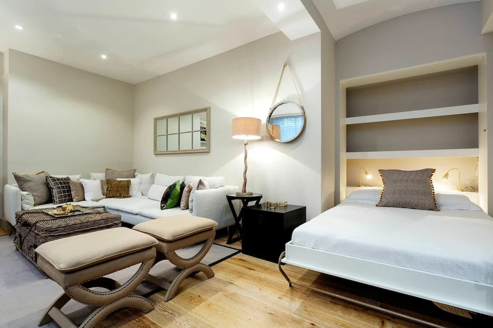 Sloane Gardens Studio