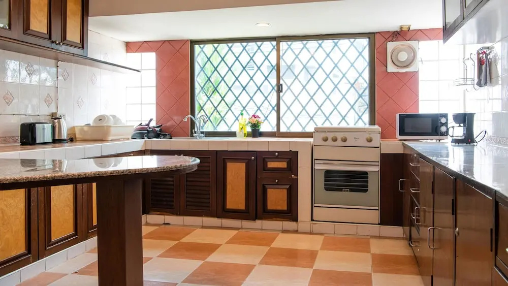 3 Br/ 300 Sqm/siam&platinum /wifi/hbo Go/ Netflix