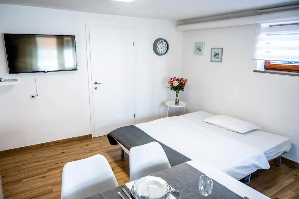 Bed & Breakfast Adelsberg Inn