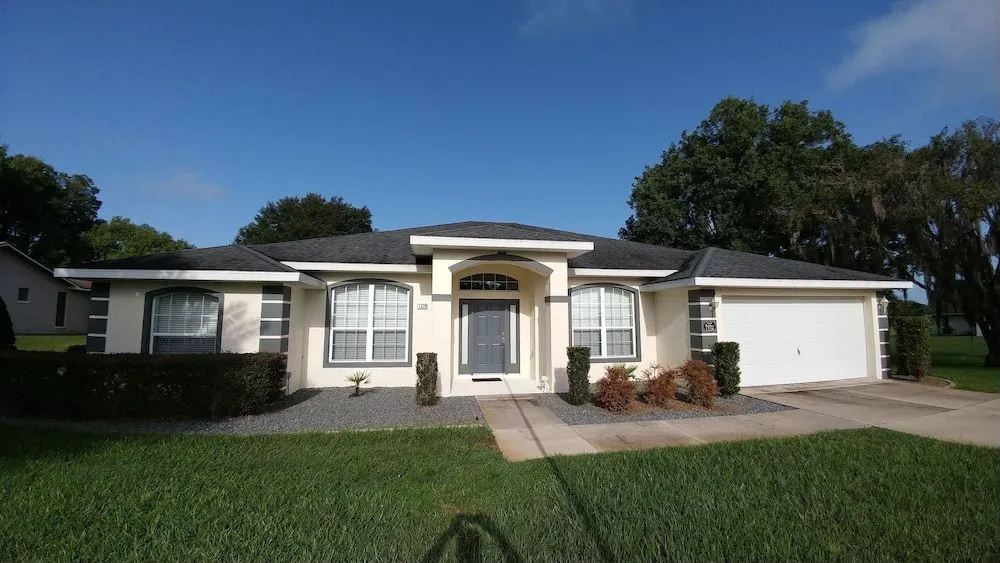 Amazing Pool With Golf View 3 Bedroom Home by Redawning