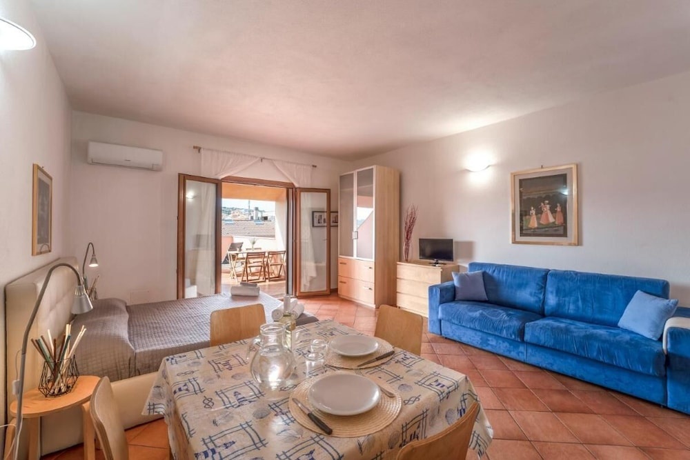 Relaxing Cristal Blu Studio sleeps 3