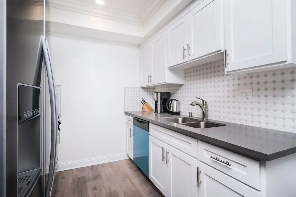 Brand NEW Luxury 3bdr Townhome In Silver Lake