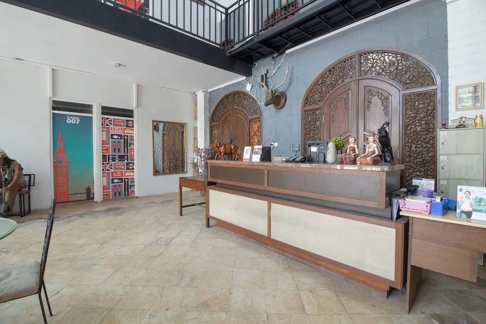 Bwalk Hotel by OYO Rooms