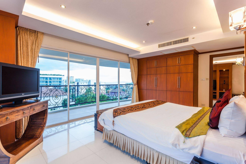 Tara Court Condo