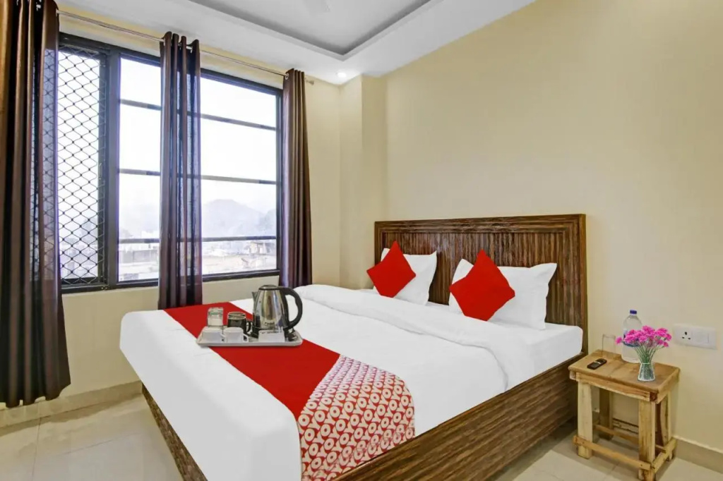 OYO Flagship 70251 Hotel Starwood