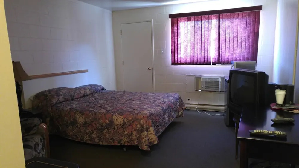 Nelson Motor Hotel