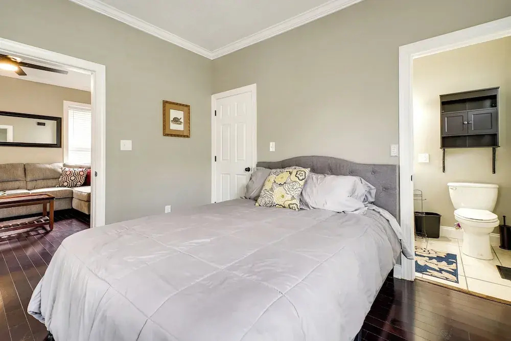 Downtown Wilmington Home: Walk to Cape Fear River!