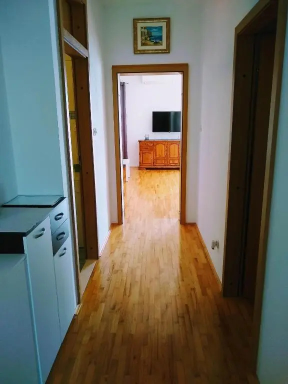 Lu-Do Apartments