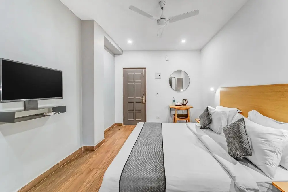Rohaan Inn - UPAR Hotels Ashok Nagar