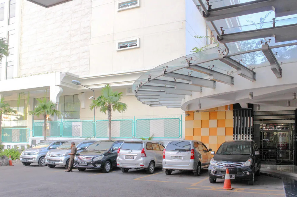 艾里泗水达尔莫迪本尼格罗 23 号酒店(Airy Darmo Diponegoro 23 Surabaya)