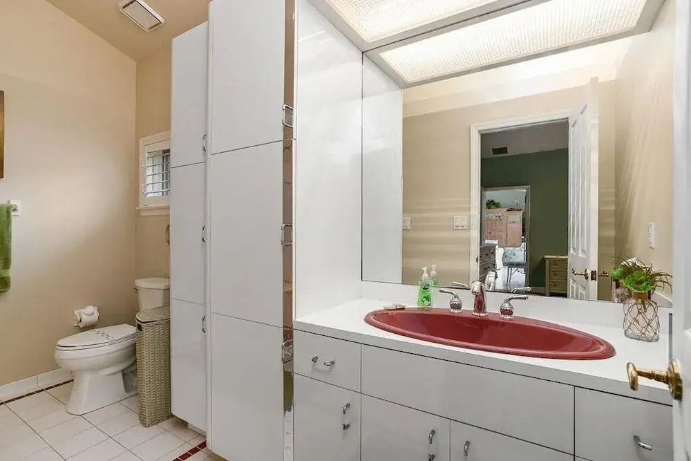 Magnolia Private Home #59999 3 Bedrooms 2 Bathrooms Home by Redawning