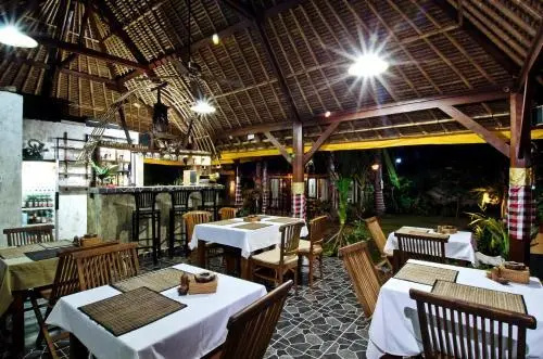 Alam Nusa Bungalow Huts & Spa