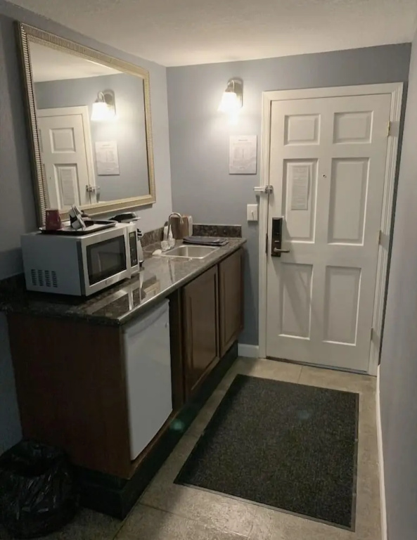 Rumorz Neighborhood Hideaway