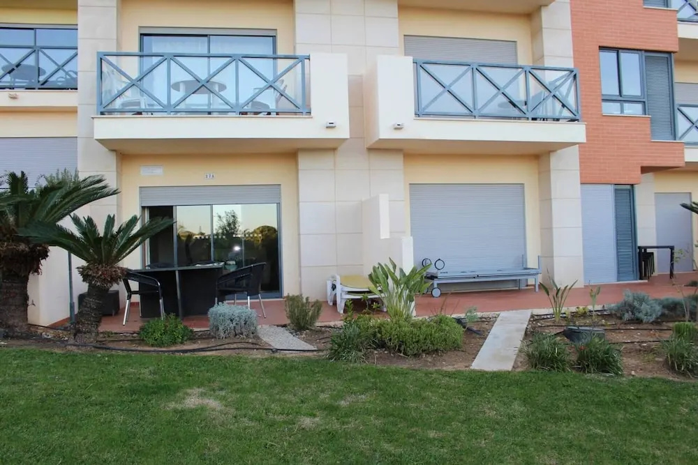 Charming 3-bed Apartment in Albufeira