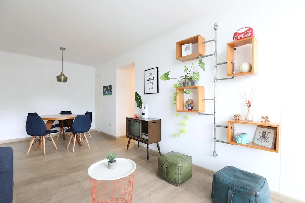2BDR APT w/ pool & gym - Barranco!