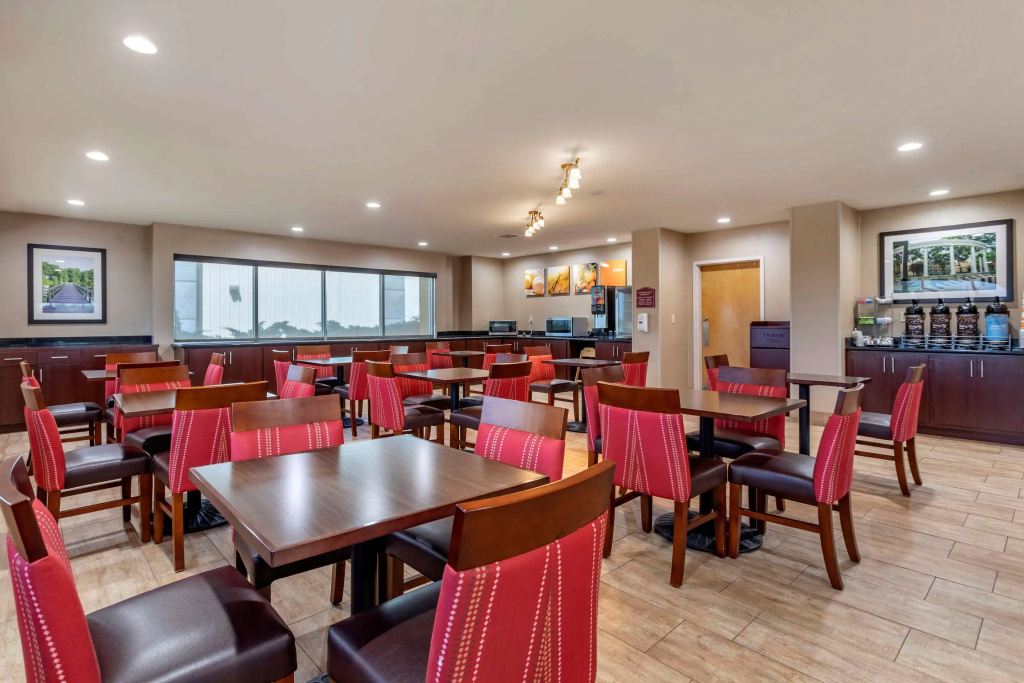 Comfort Suites Florence Shoals Area