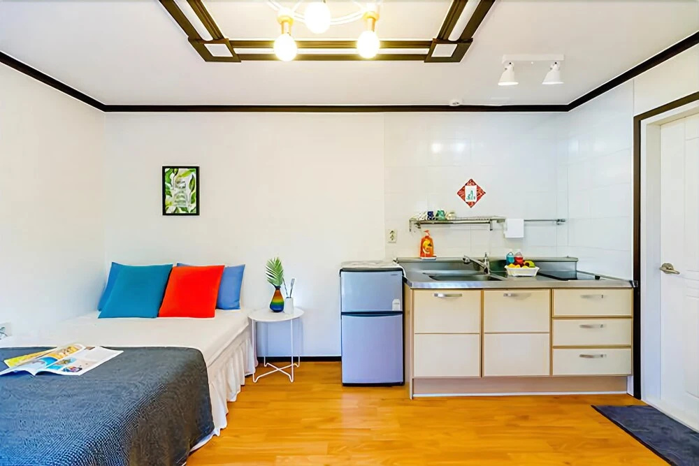 Anmyeondo Mintne Pension