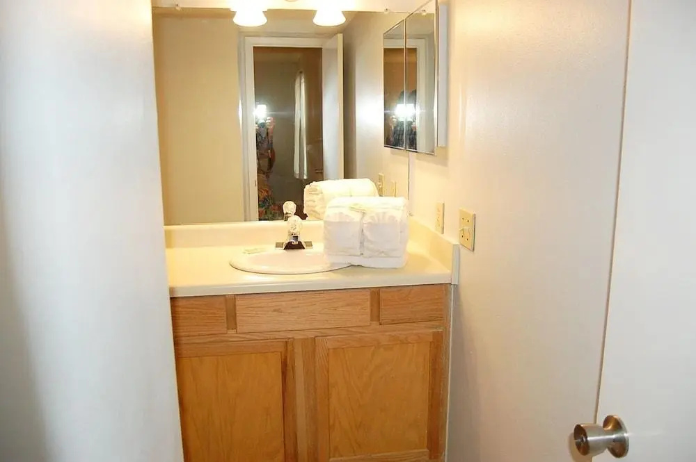 Island Sunrise 663 2 Bedroom Condo