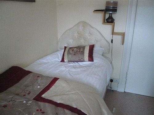The Grapes Hotel
