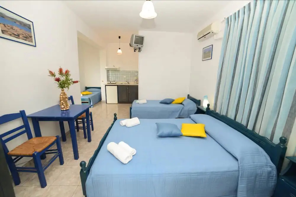 Dina Hotel