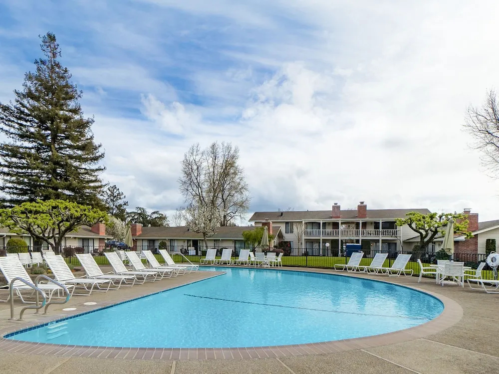 Studio Condo Near Trails #SILV375C