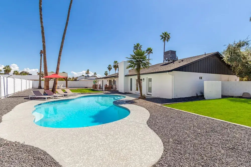 Agave on Cactus Private Pool Firepit Sleeps 10