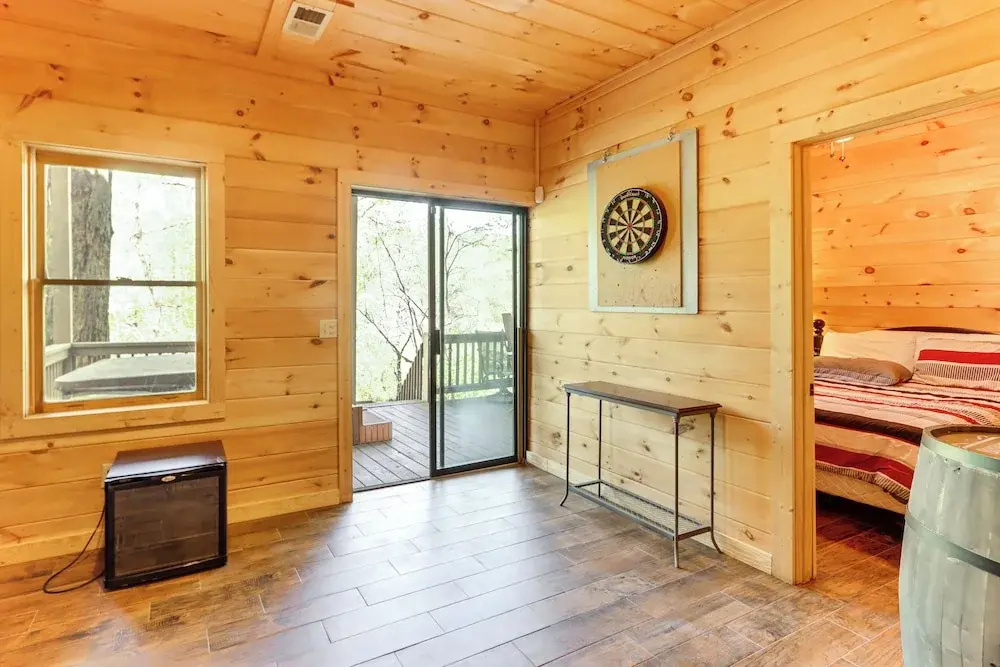 Pet-friendly Ellijay Vacation Rental w/ Hot Tub!