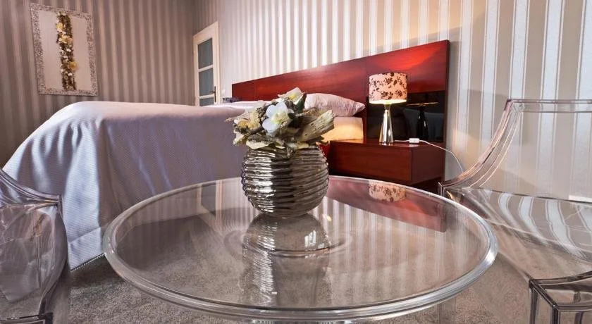Residence Arx & Wellness Self Check-in