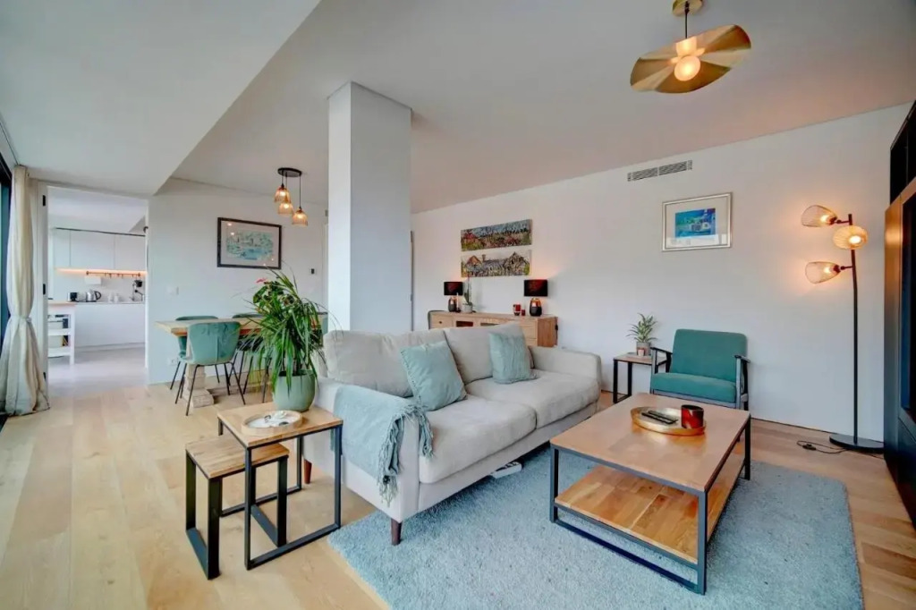 Mirabilis Apartments - LX Living