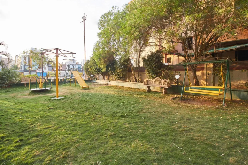 Hotel Sai Moreshwar