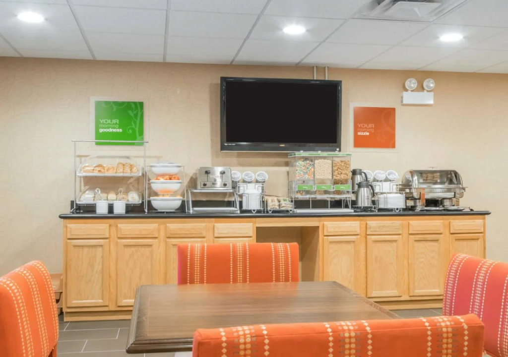 Comfort Suites Louisville Airport
