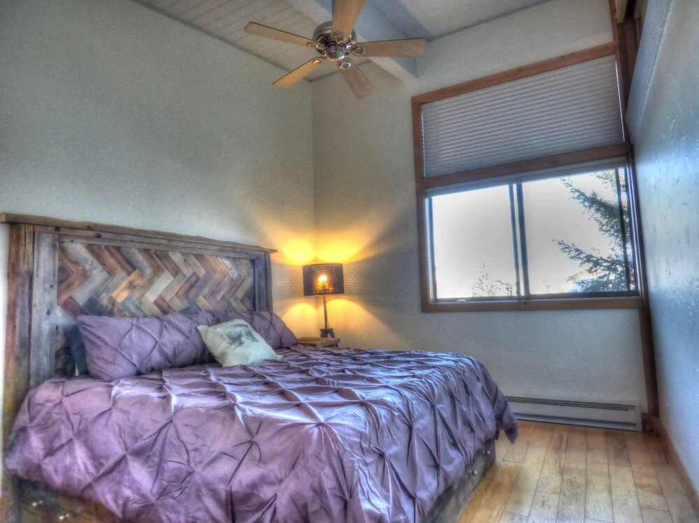 Lift Tickets Ski-in-out Mnt Side Wifi, Fireplace, Clubhousewinter Shuttle