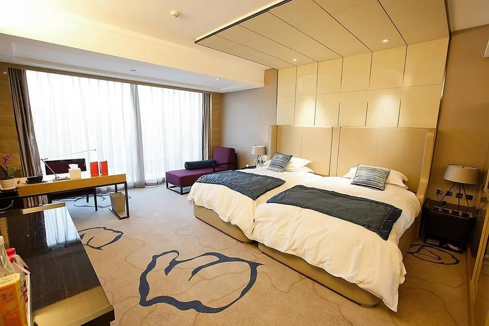 Hongkou Silver Hotel