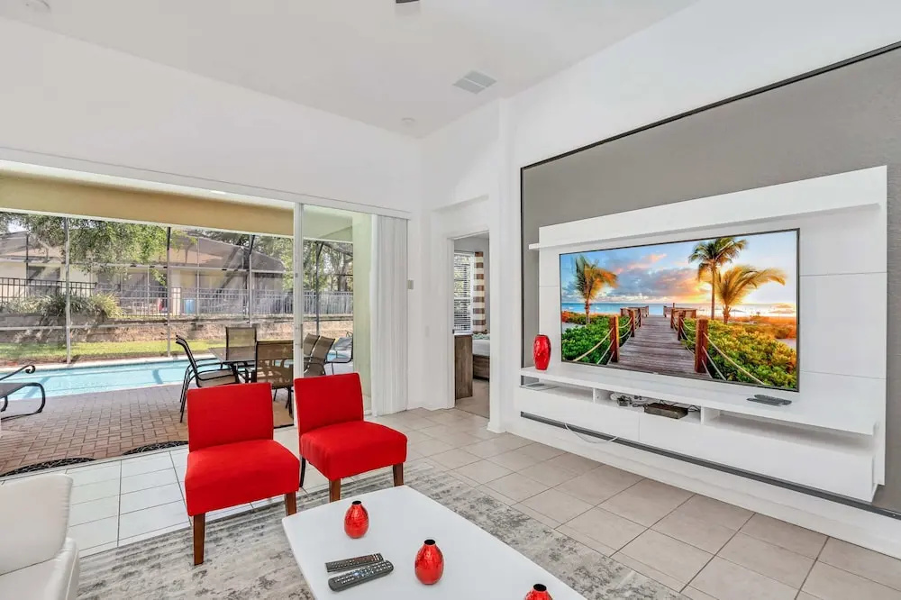 Vibrant Home With Spacious Pool Home and Free Waterpark! #5wh723