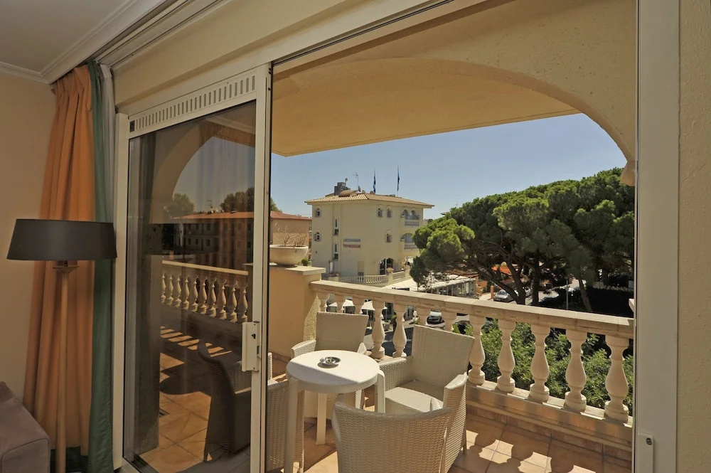 Apartamentos Barcarola